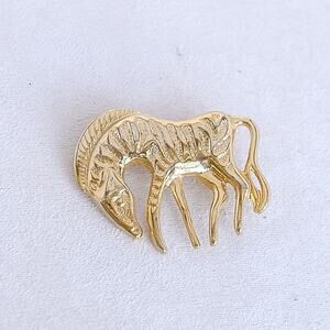 Vintage Gold Tone Zebra Brooch Abstract Safari Style Animal Pin Textured